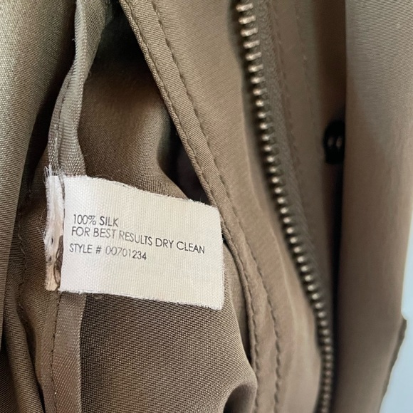 Club Monaco 100% silk jacket - Picture 5 of 10